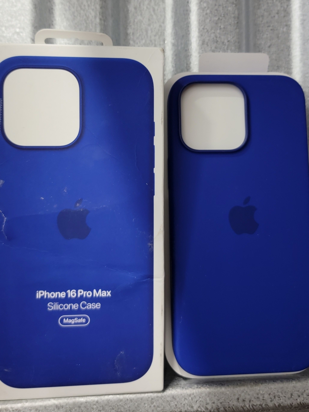 Apple Original Silicone Case for iPhone 16 Pro Max - Royal Blue, Ultramarine